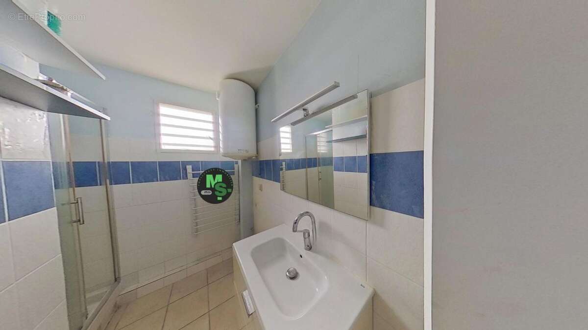 Appartement à SAINTE-MARIE