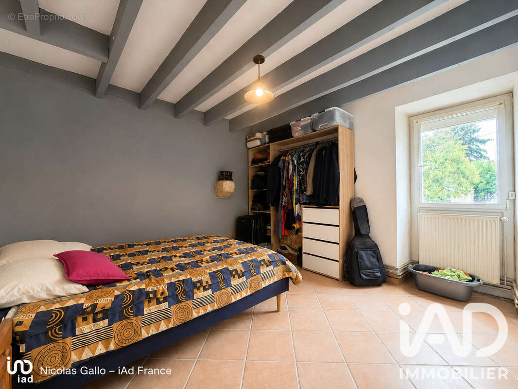 Maison 96 m² à Saint-Leon  - photo 7