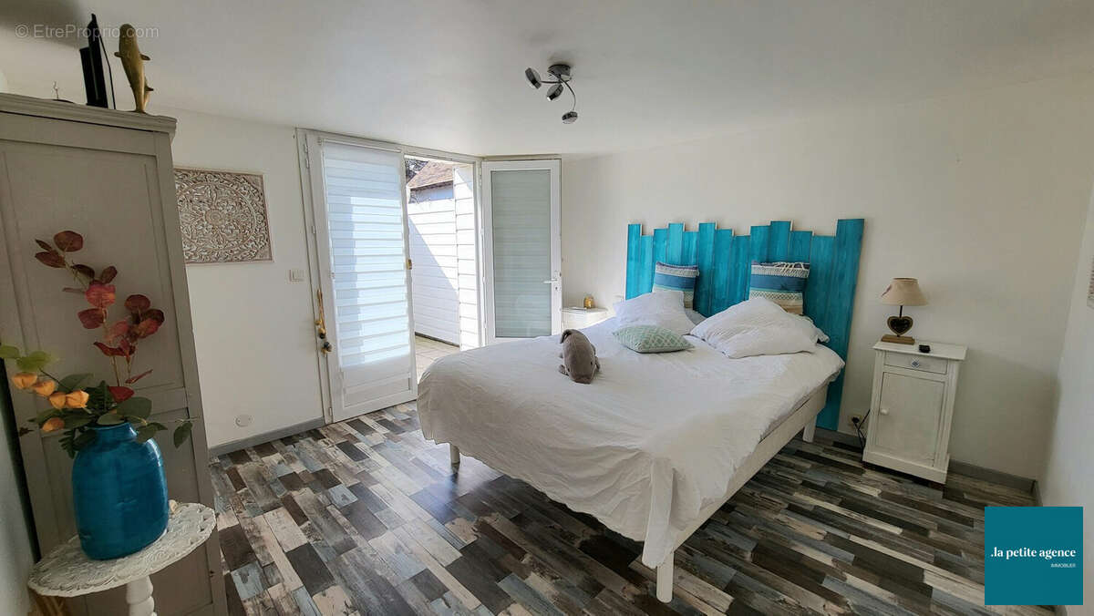 Maison 225 m² à Merville-Franceville-Plage  - photo 7