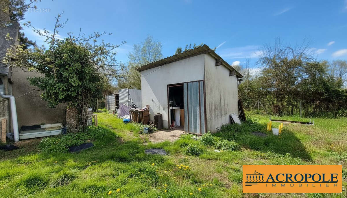 Maison à IVOY-LE-PRE