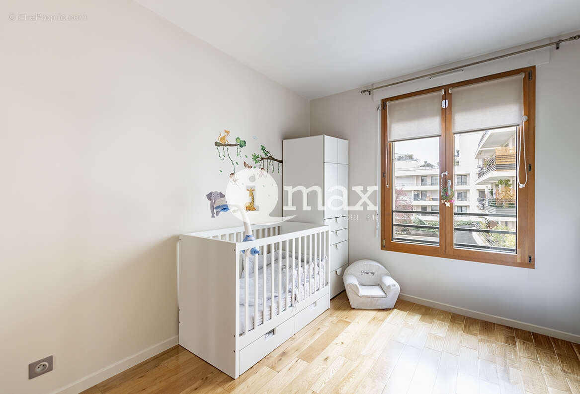 Appartement à LEVALLOIS-PERRET