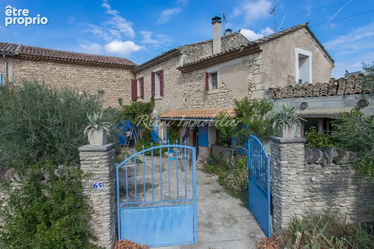 Appartement à ROBION