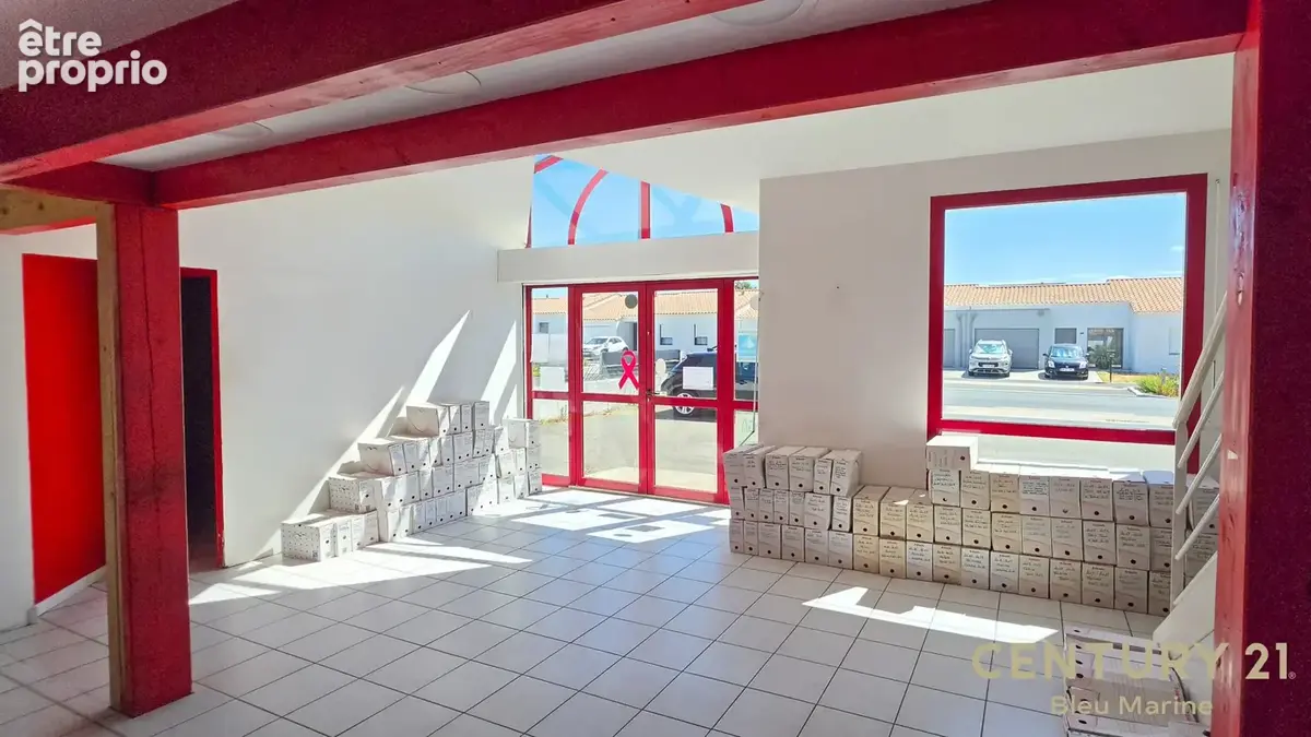 Commerce 170 m² à L'ile-D'olonne  - photo 2