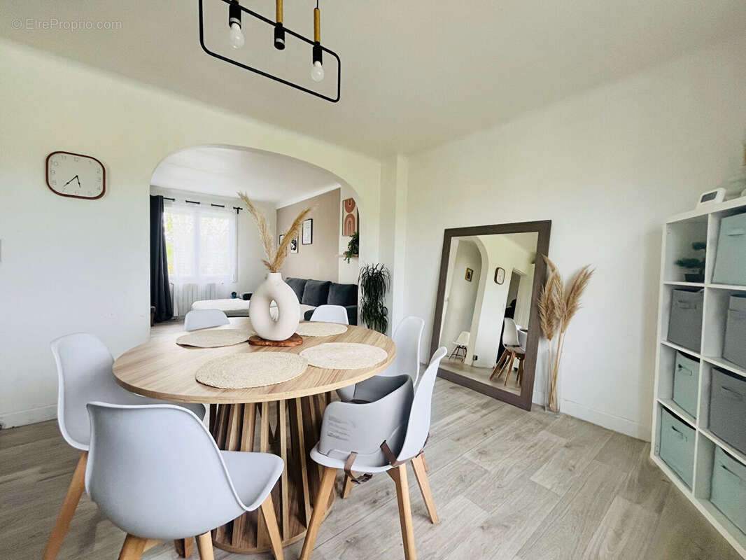 Maison à SAINTE-LIVRADE-SUR-LOT