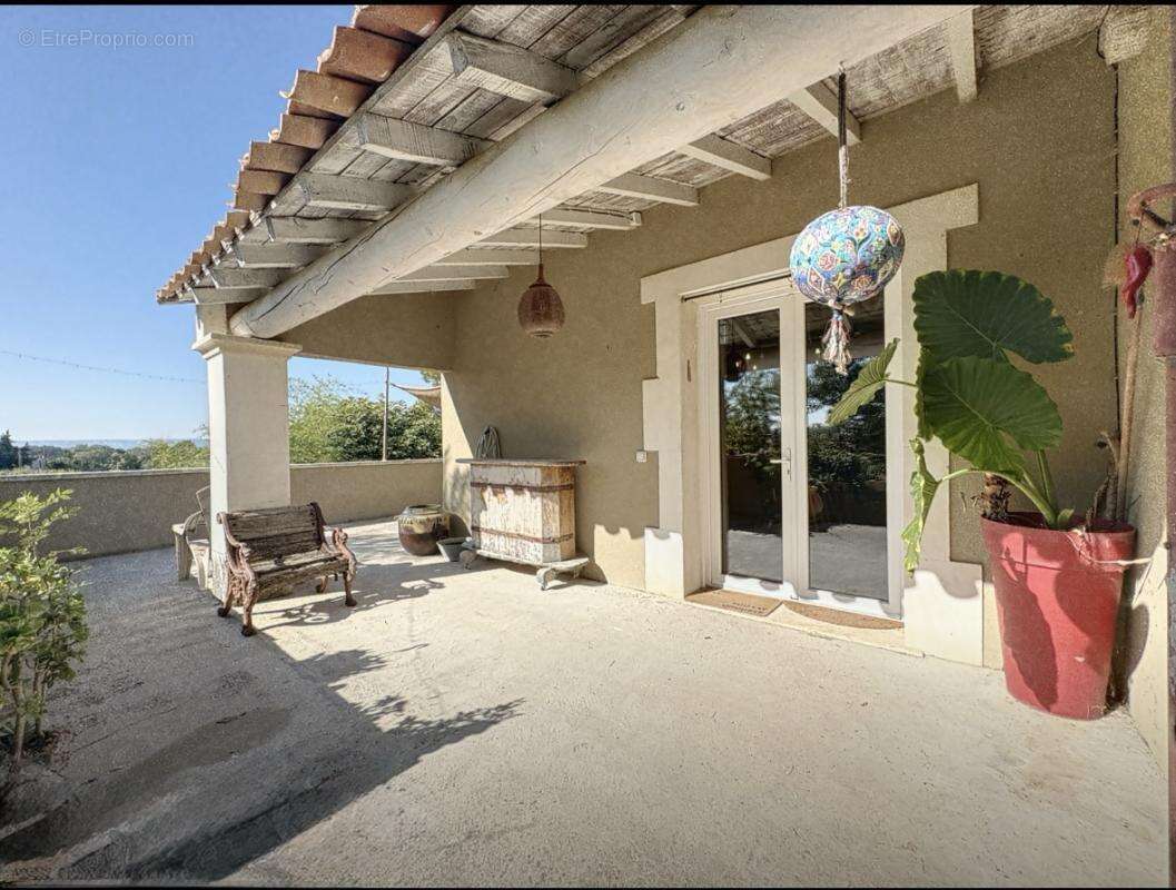 Maison à CHEVAL-BLANC