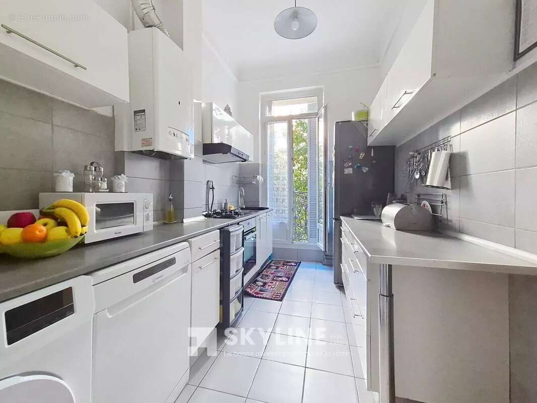 Appartement à MARSEILLE-2E