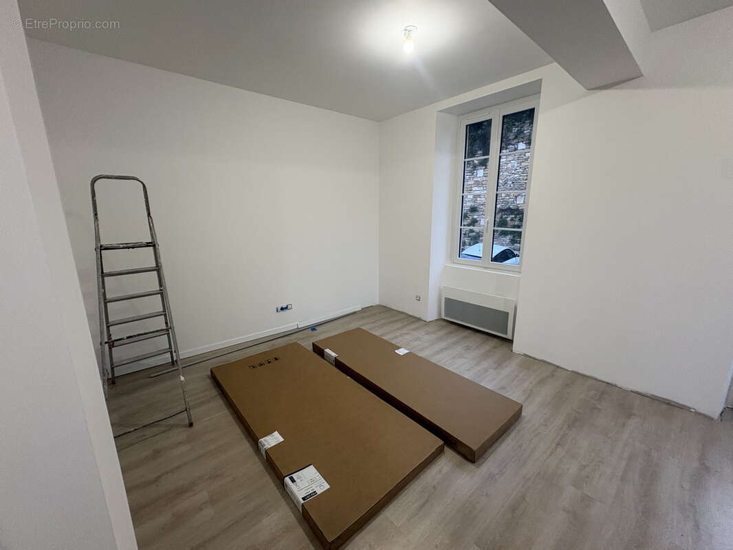 Appartement à PUY-L&#039;EVEQUE
