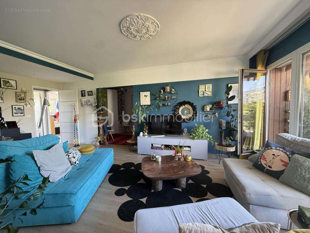 Appartement 4 pièces avec balcon, cave et parking sécurisé - Seynod - photo 3