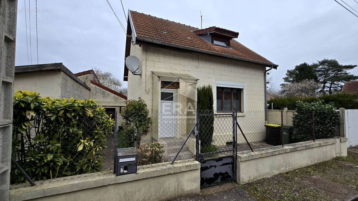 Maison à BOBIGNY