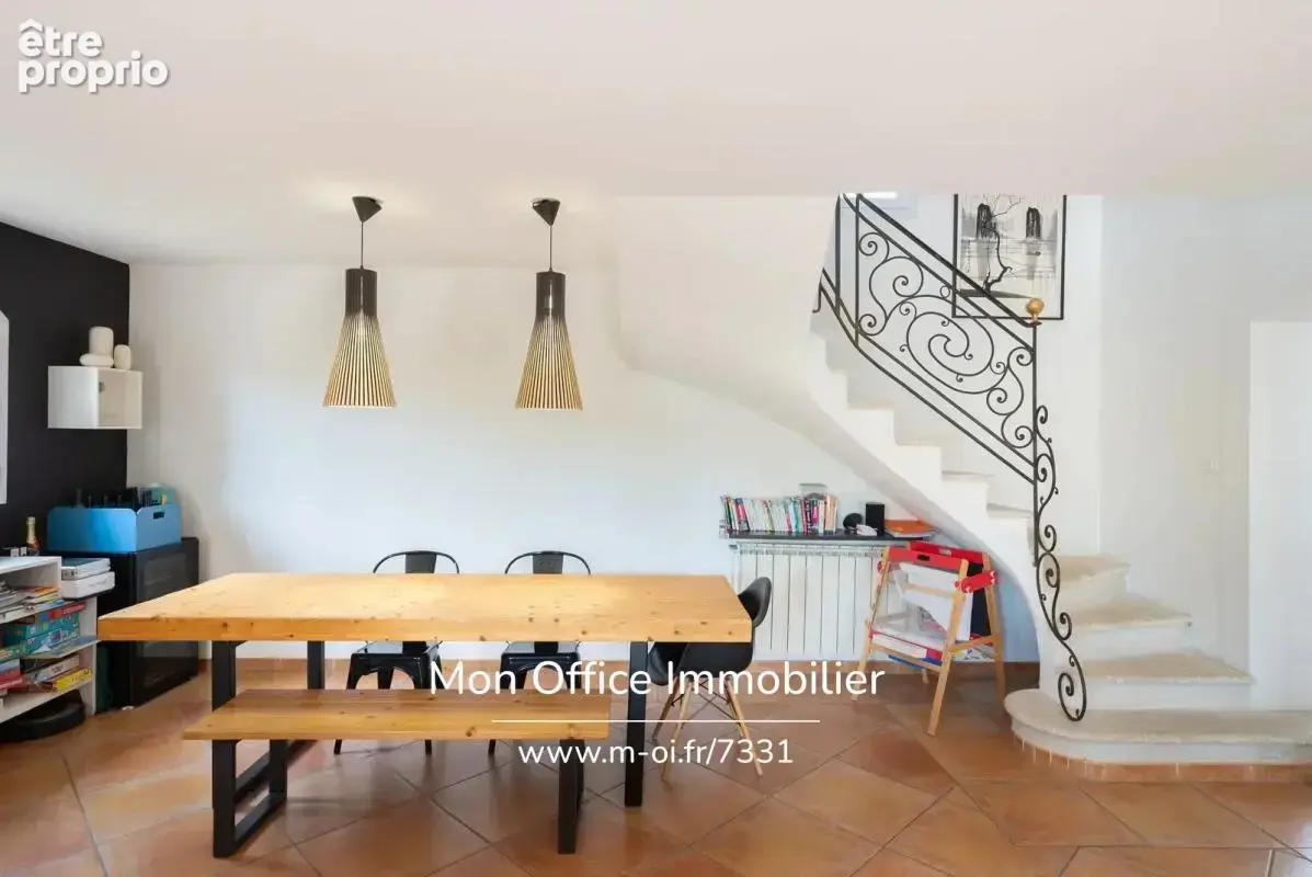 Référence : 7331-PAN - Maison 5 pièces de 130 m² avec piscine à Puyricard - photo 7