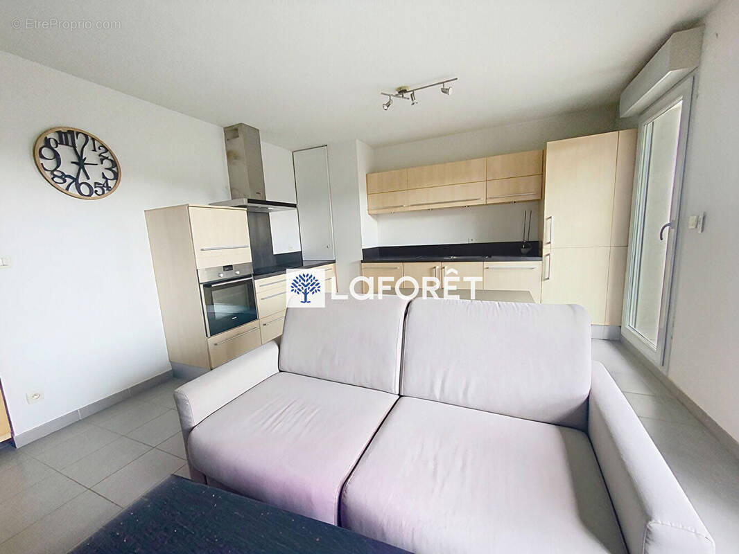 Appartement à SAINT-CHAMAS