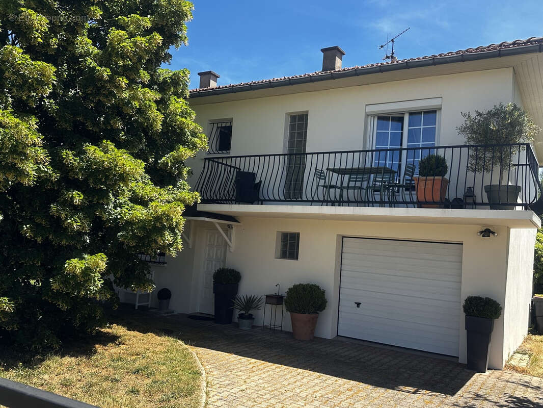 Maison à POUILLY-LES-NONAINS