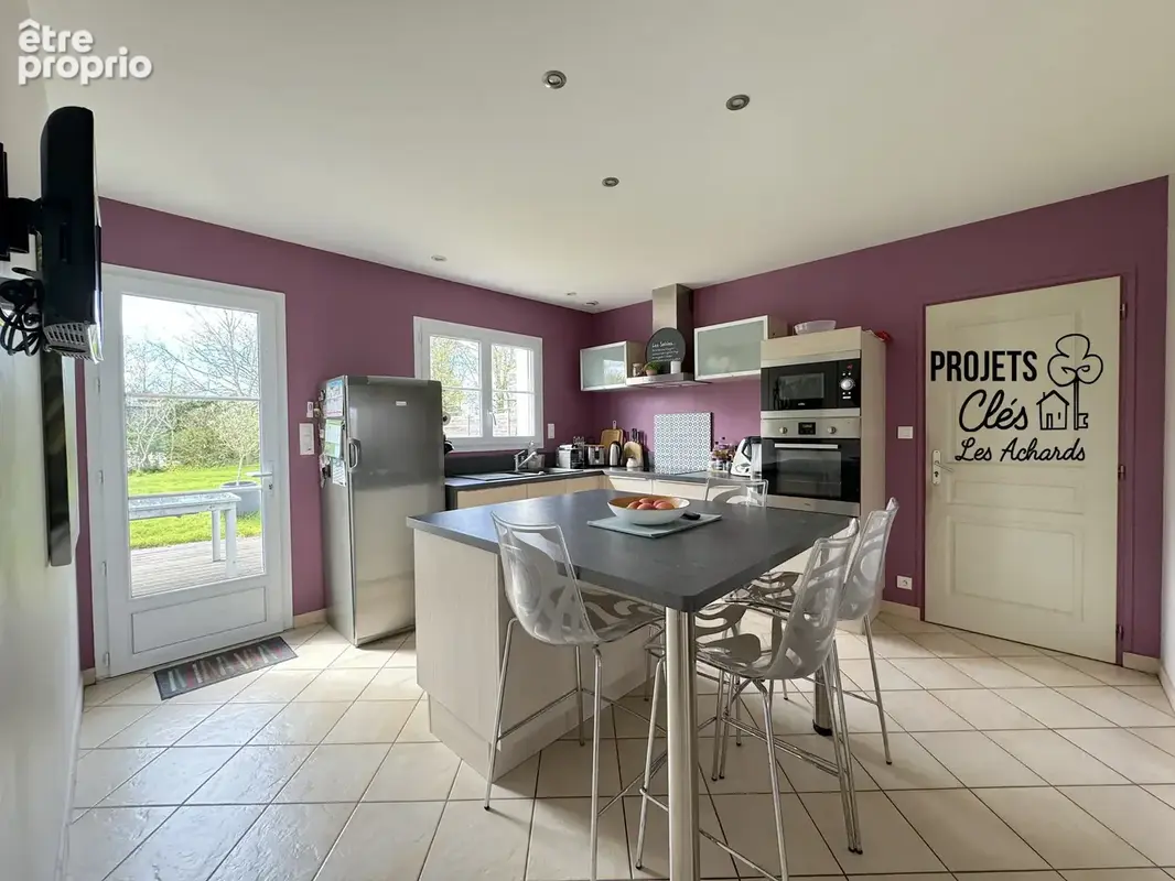 Belle Maison Familiale aux Achards : 4 Chambres, Jardin Spacieux - photo 3