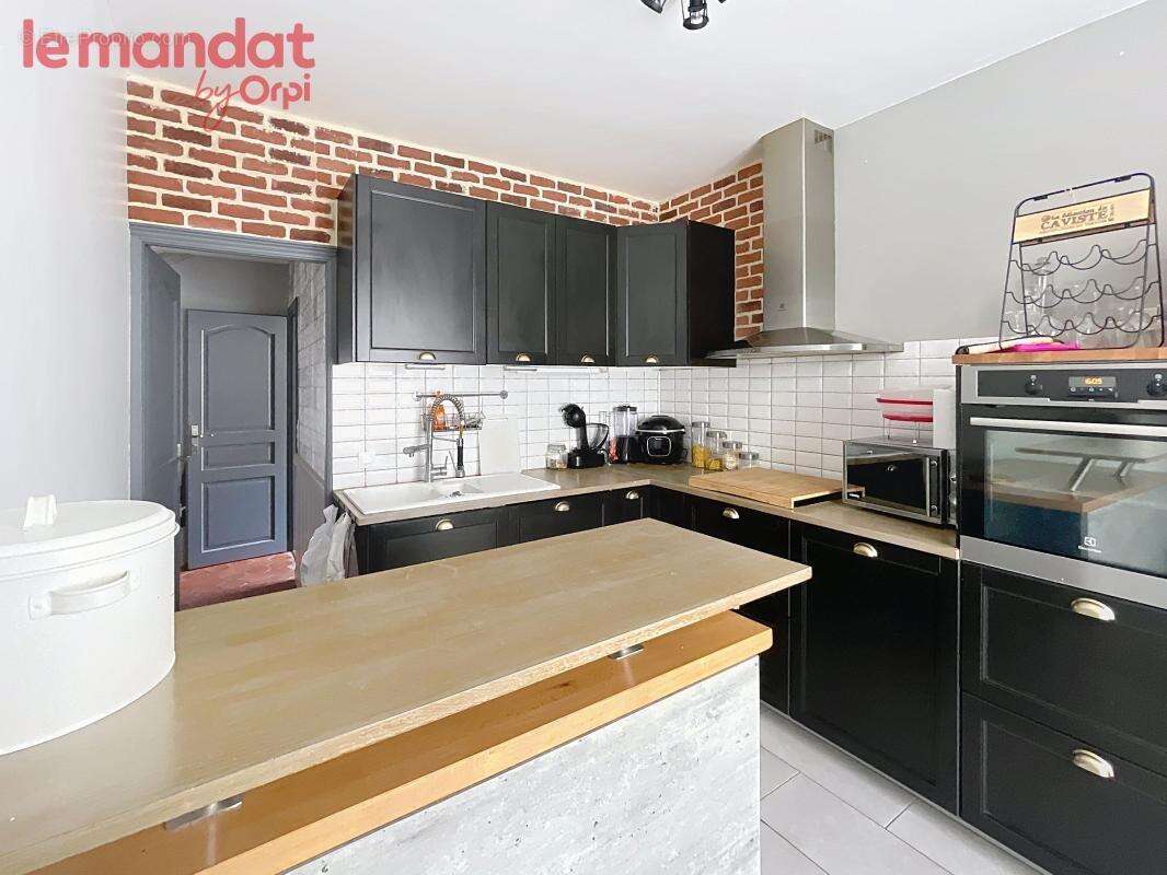 Appartement à JUZIERS