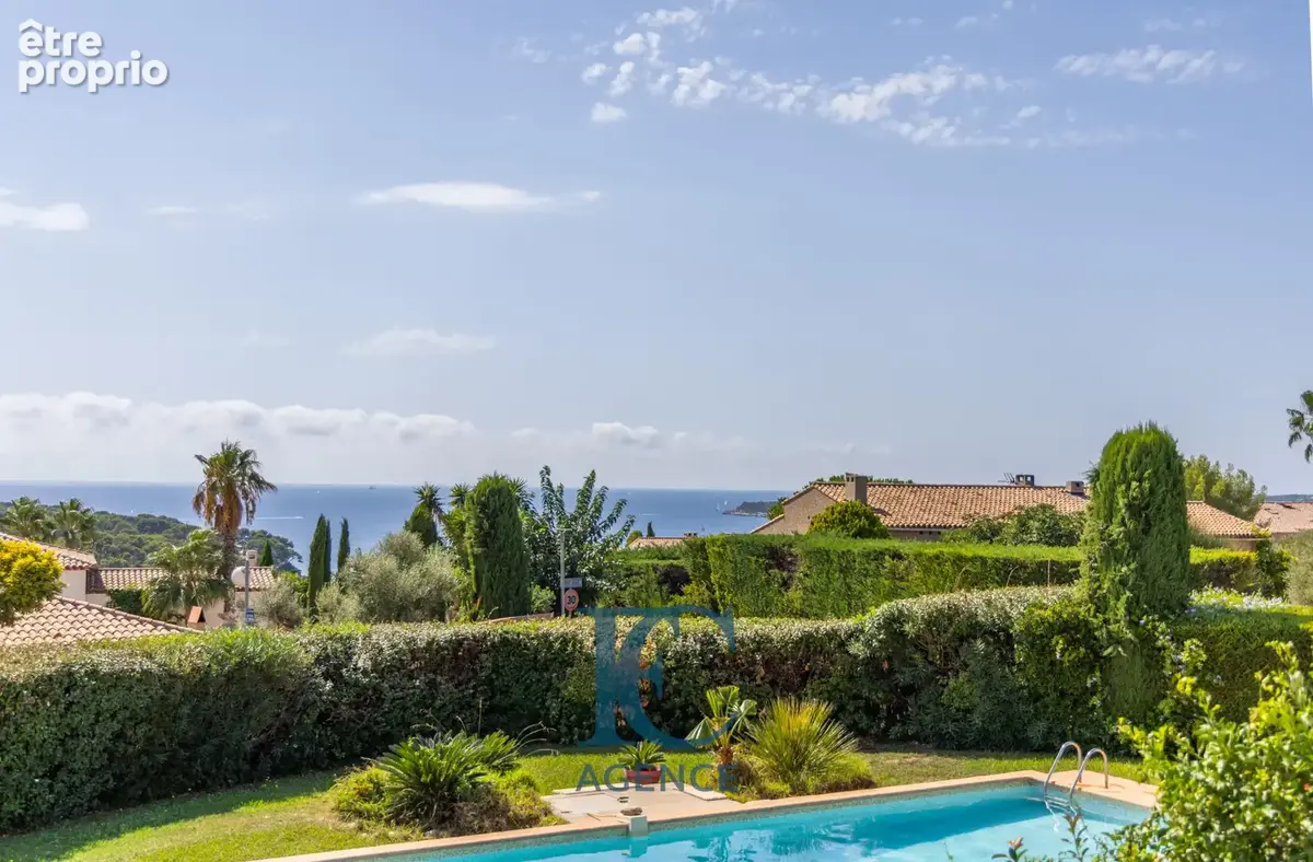 Appartement à SANARY-SUR-MER
