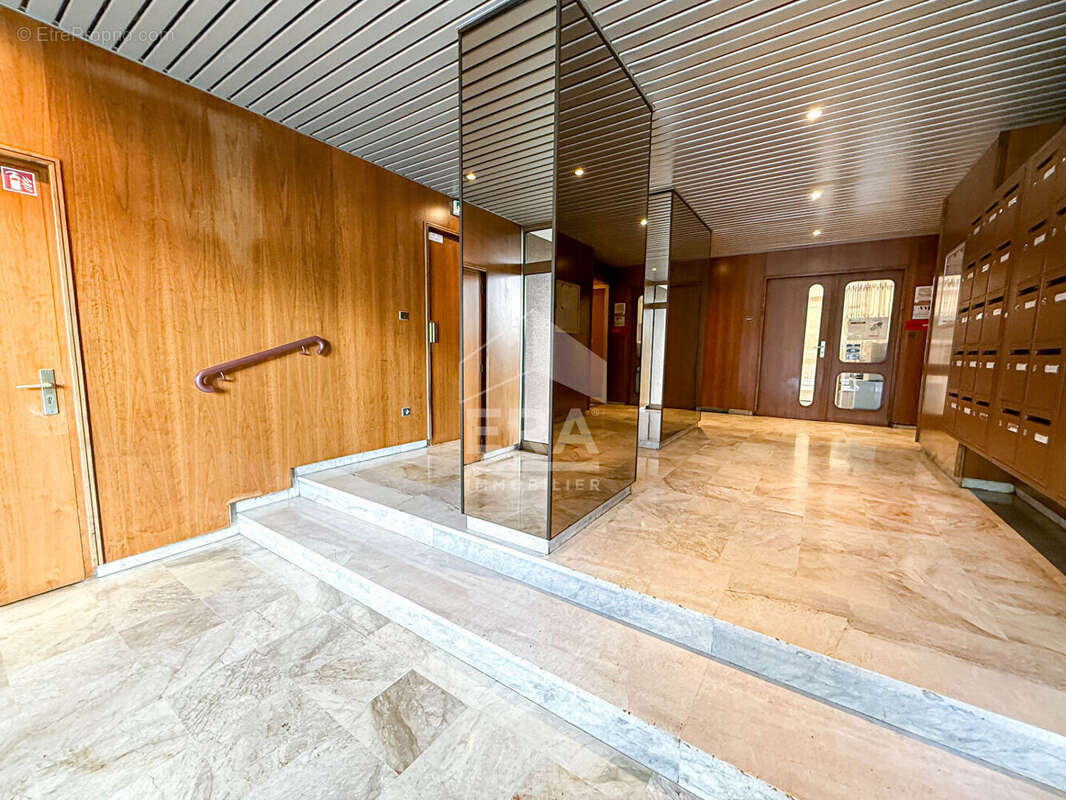 Appartement à PARIS-20E