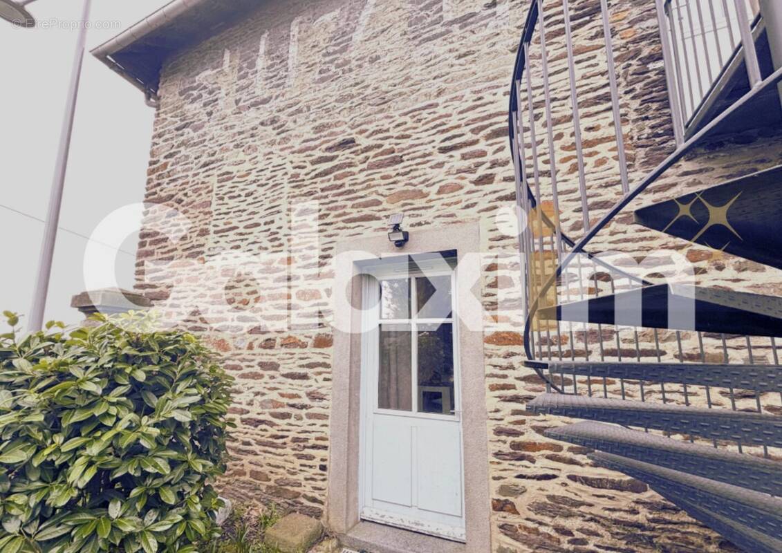 Appartement à LA CHAPELLE-DES-FOUGERETZ