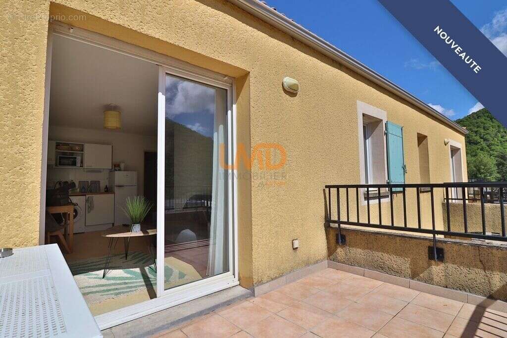Appartement à AVENE