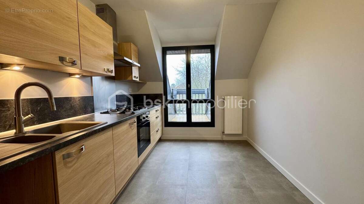 Très bel appartement T4 – 90 m² – Entièrement refait à neuf – Parking privé – PACÉ - photo 7