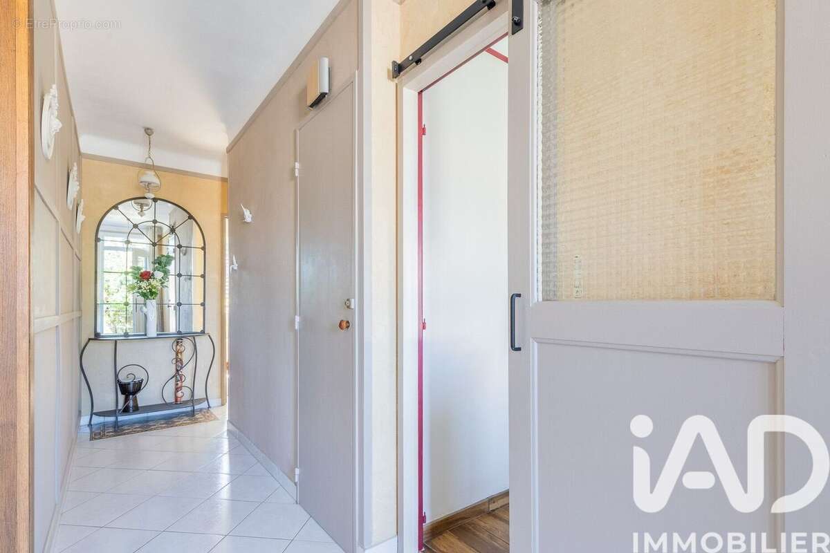 Photo 2 - Maison à RIS-ORANGIS
