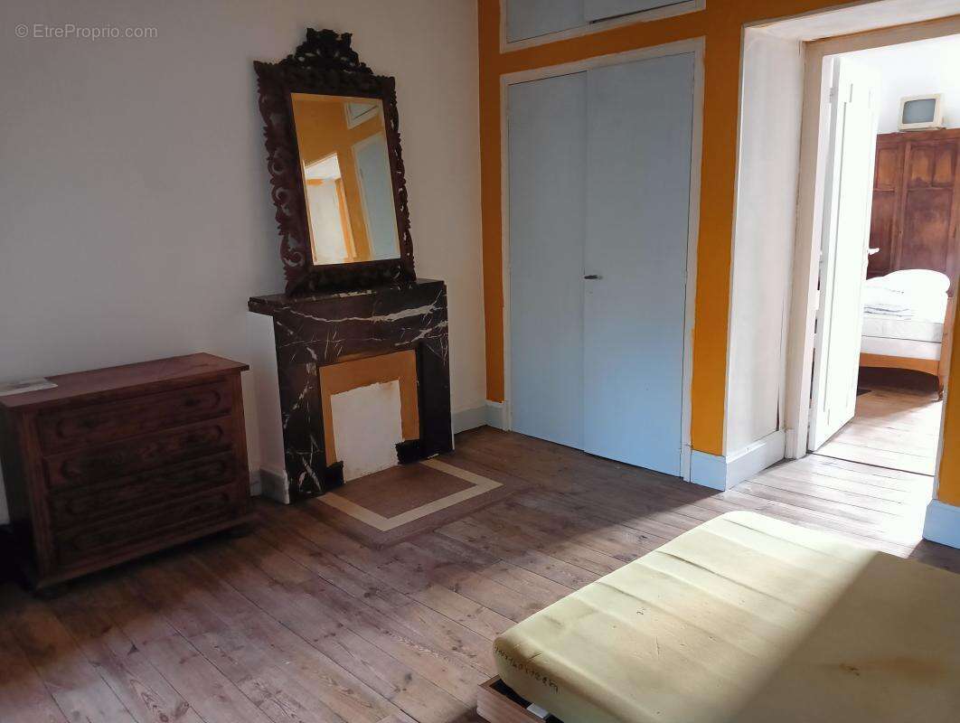 Appartement à DECAZEVILLE
