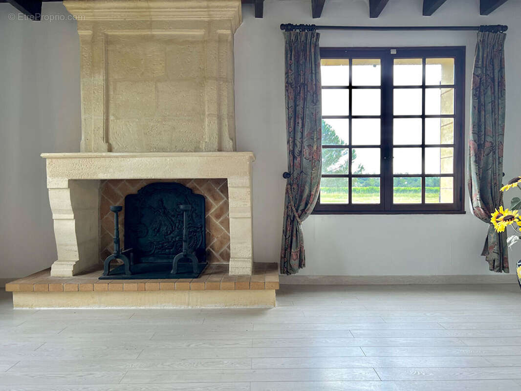 Maison à GENISSAC