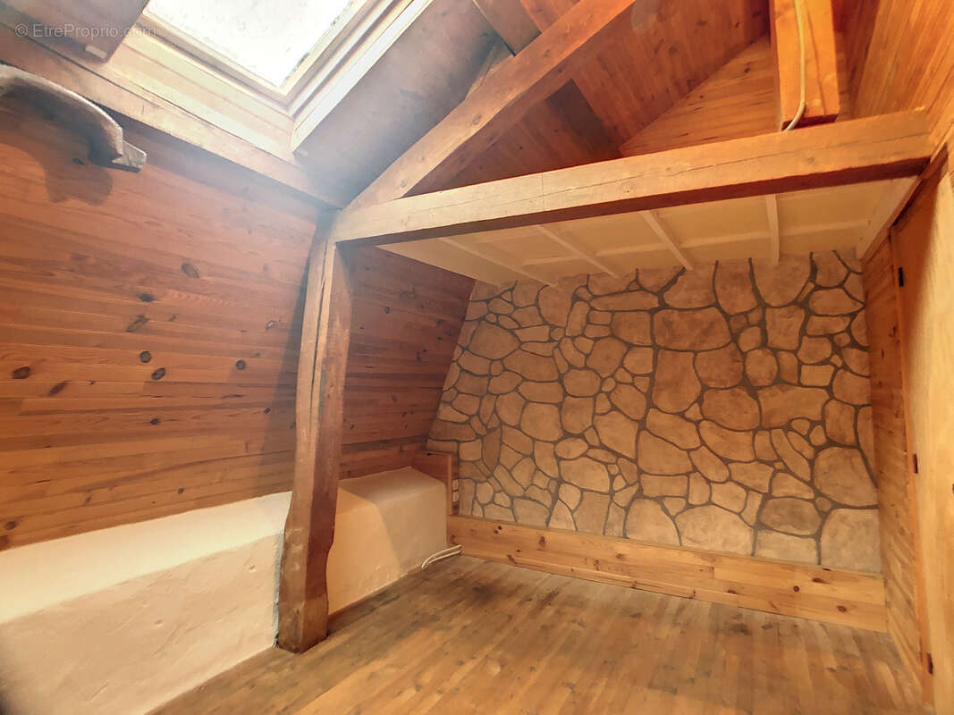 Maison à SAINT-FLORET