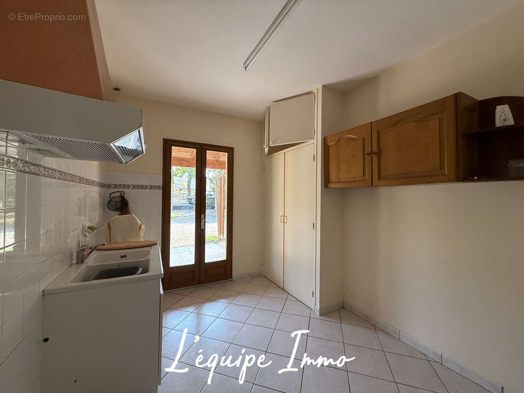 Maison T4 de 113m2 sur 2230m2 en pleine campagne. - photo 5