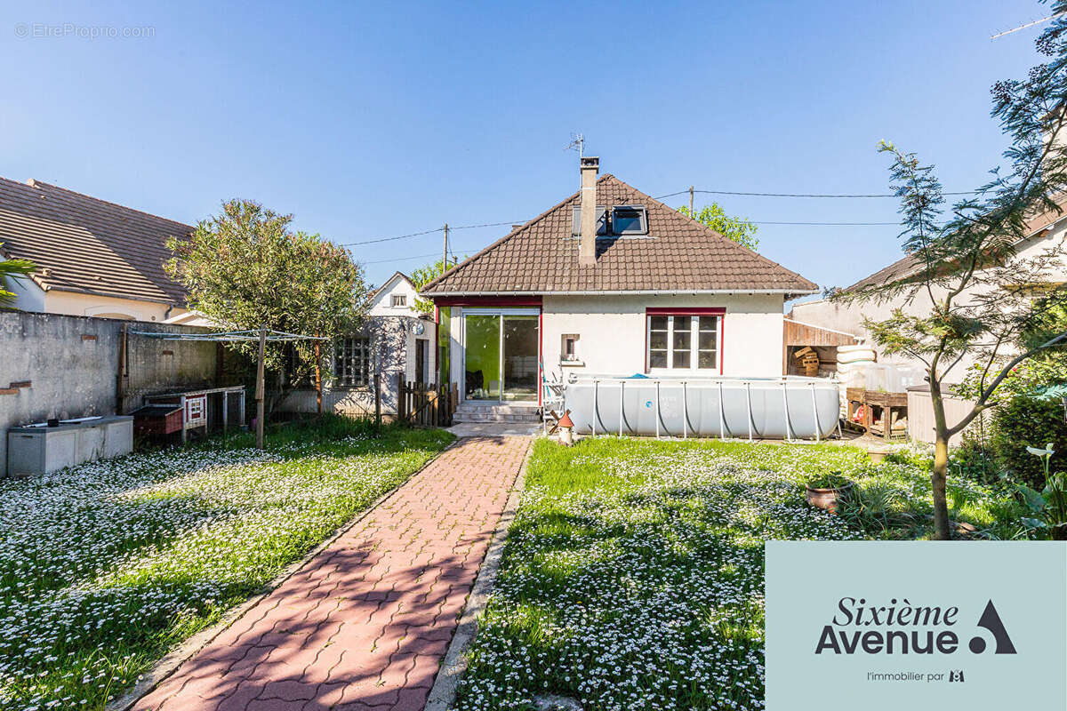 Maison à JUVISY-SUR-ORGE