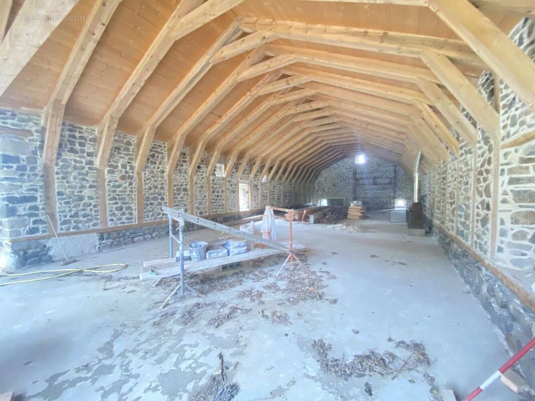 Appartement à YSSINGEAUX