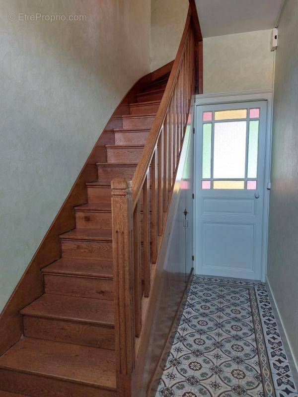 Maison à YVRE-L'EVEQUE