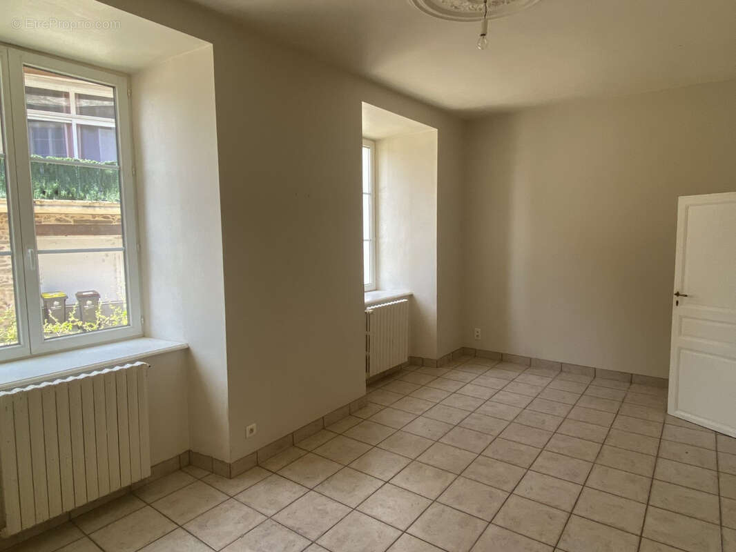 Maison à LUBERSAC