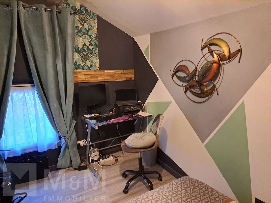 Maison à MONTFORT-SUR-BOULZANE