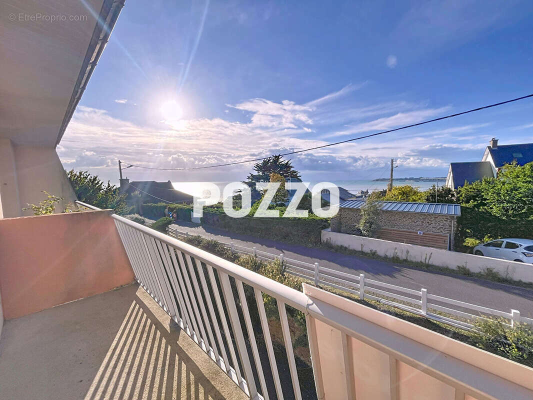 Appartement à SAINT-PAIR-SUR-MER