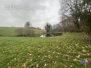 Terrain à SAINT-PRIEST-LA-MARCHE