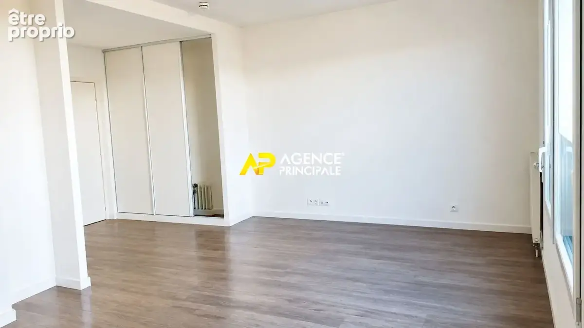Appartement à SARTROUVILLE
