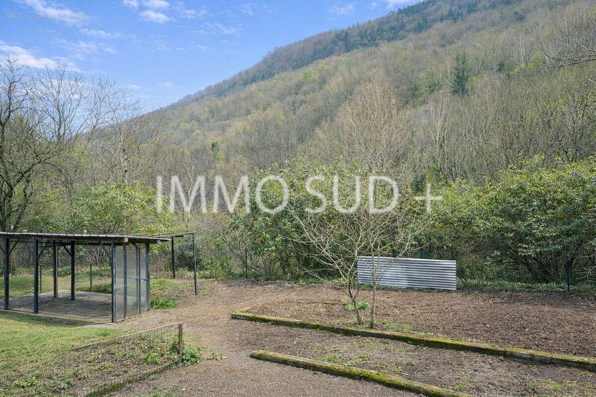 Maison à LIVET-ET-GAVET