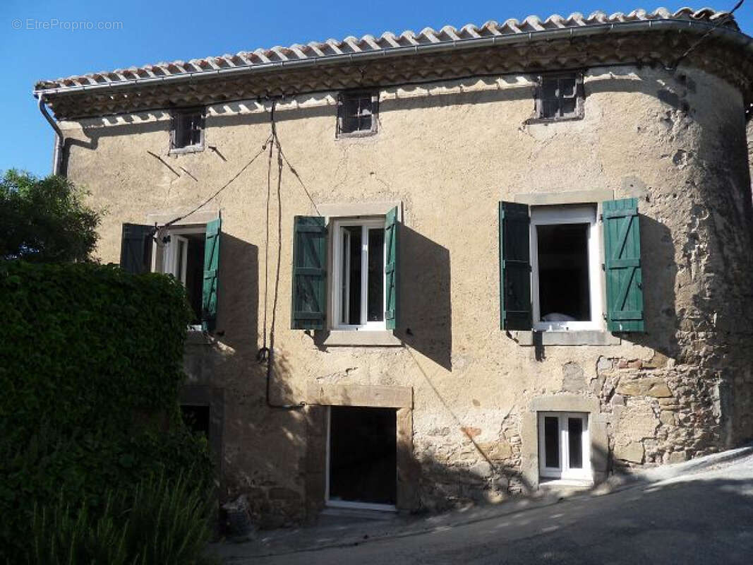 Maison à LAGRASSE