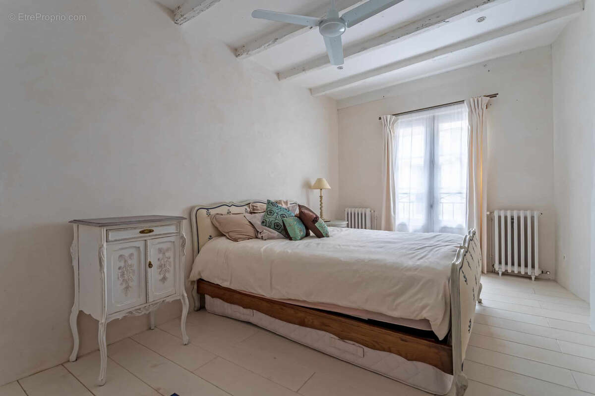 Village house in Lauzerte - photo 14