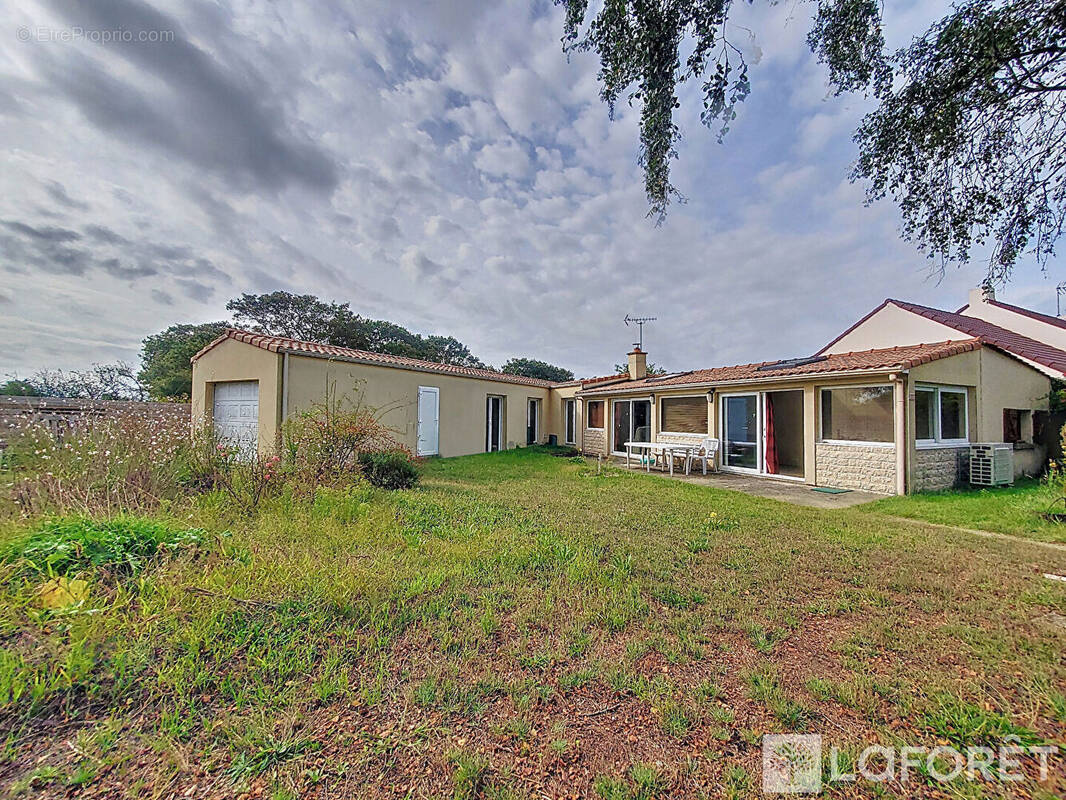 Maison à SAINT-MICHEL-CHEF-CHEF