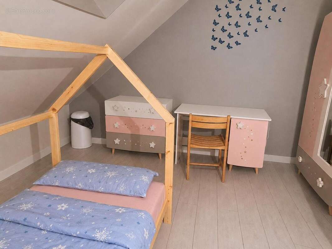 Maison 112 m² à Pouligny-Notre-Dame  - photo 4