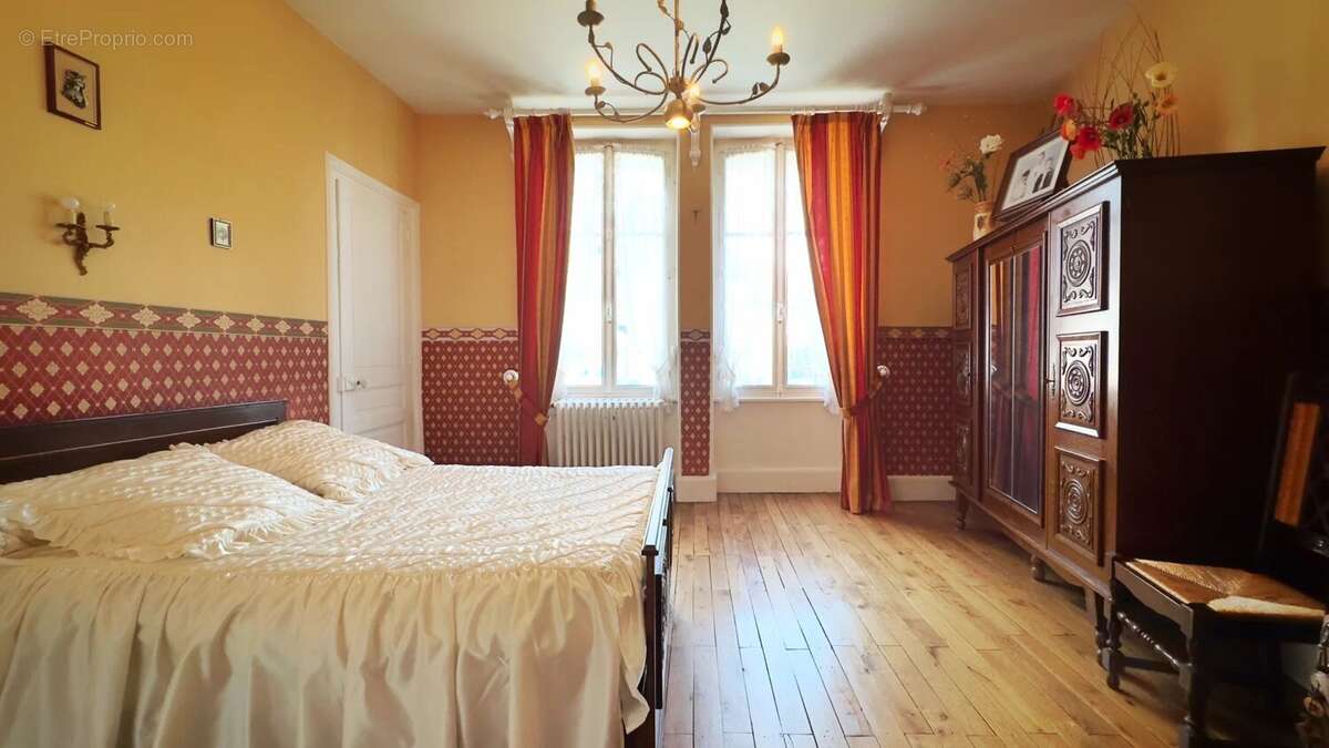 Appartement à BOUSSAC