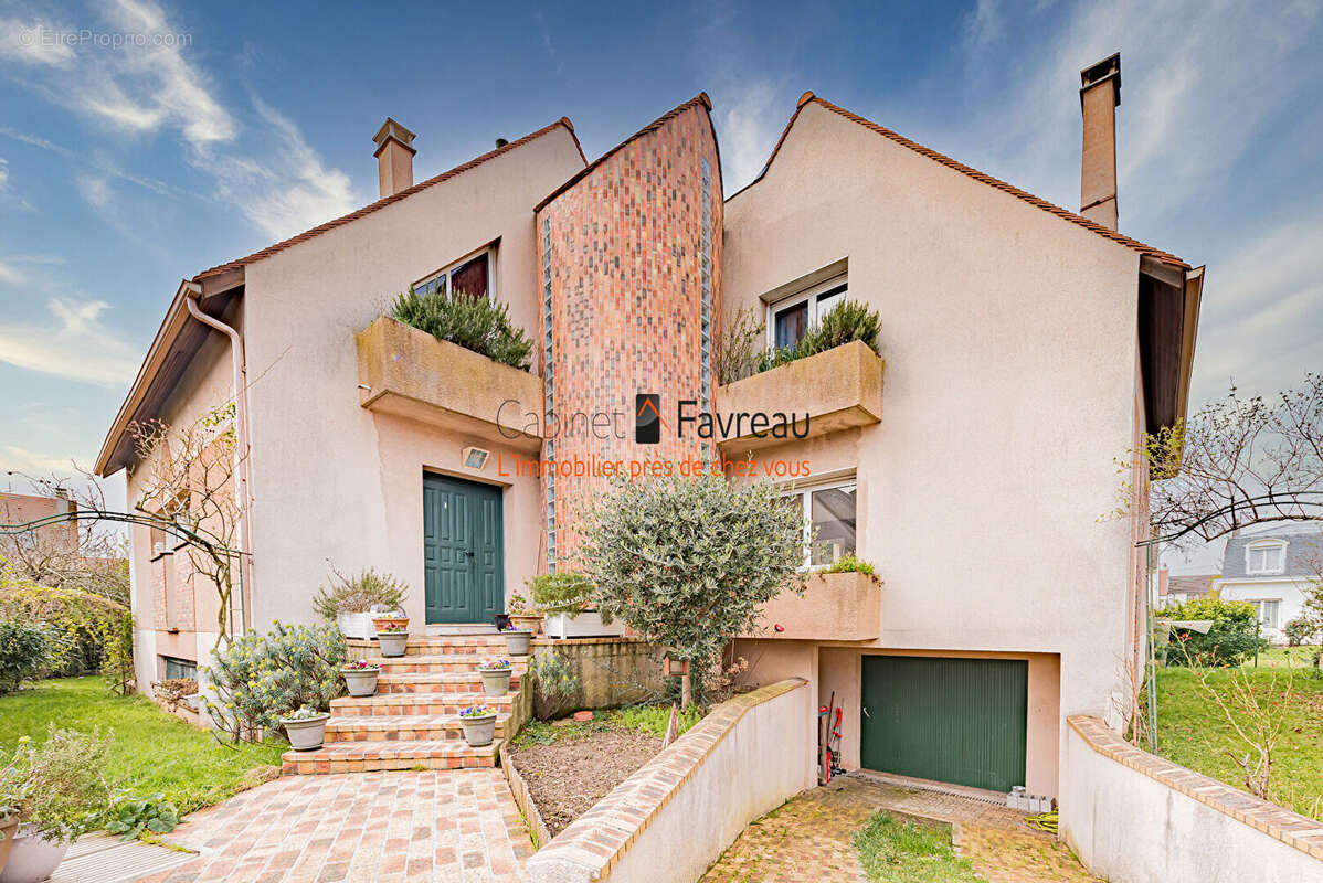 Maison - l'hay-les-roses - 8 pieces - 275m² - parking - 501m² terrain - photo 12