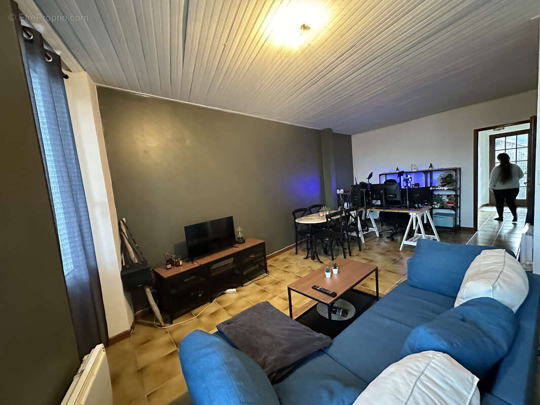 Maison à SOLLIES-PONT