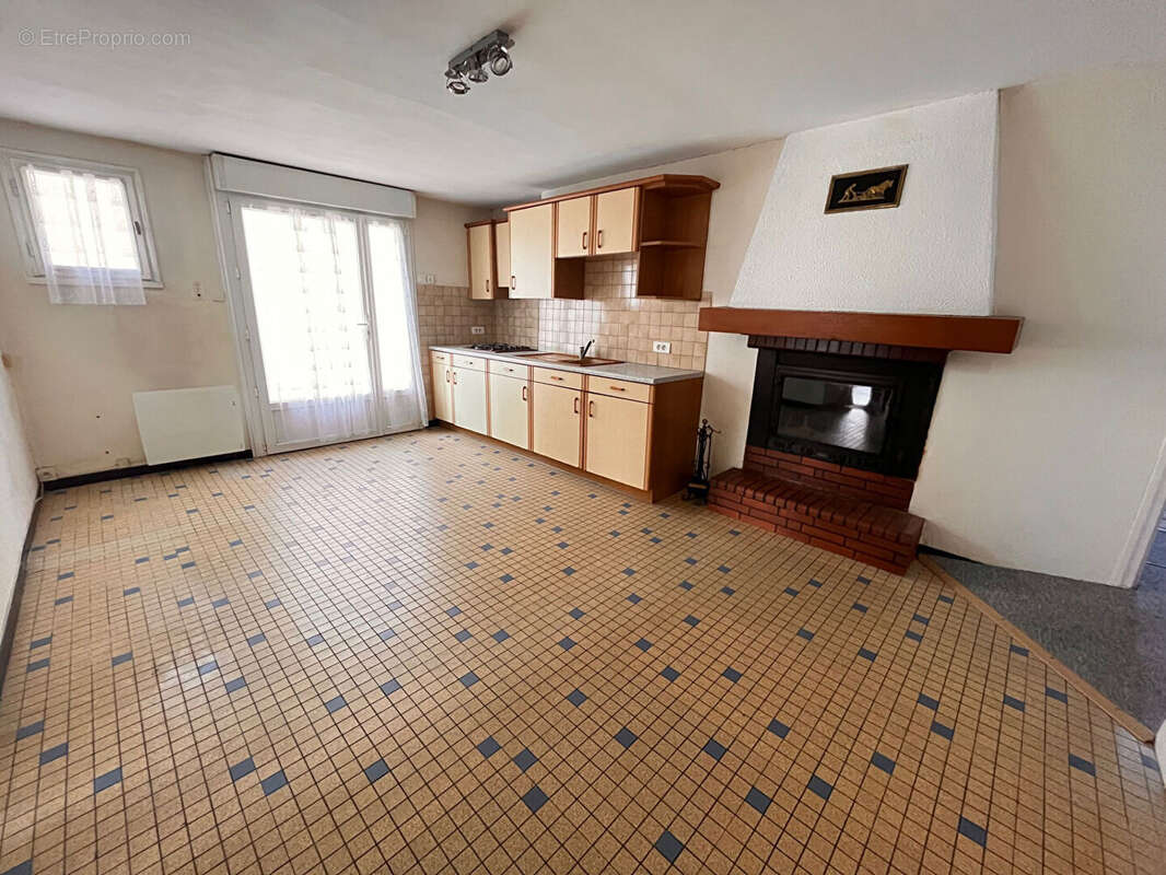 Maison à VENANSAULT