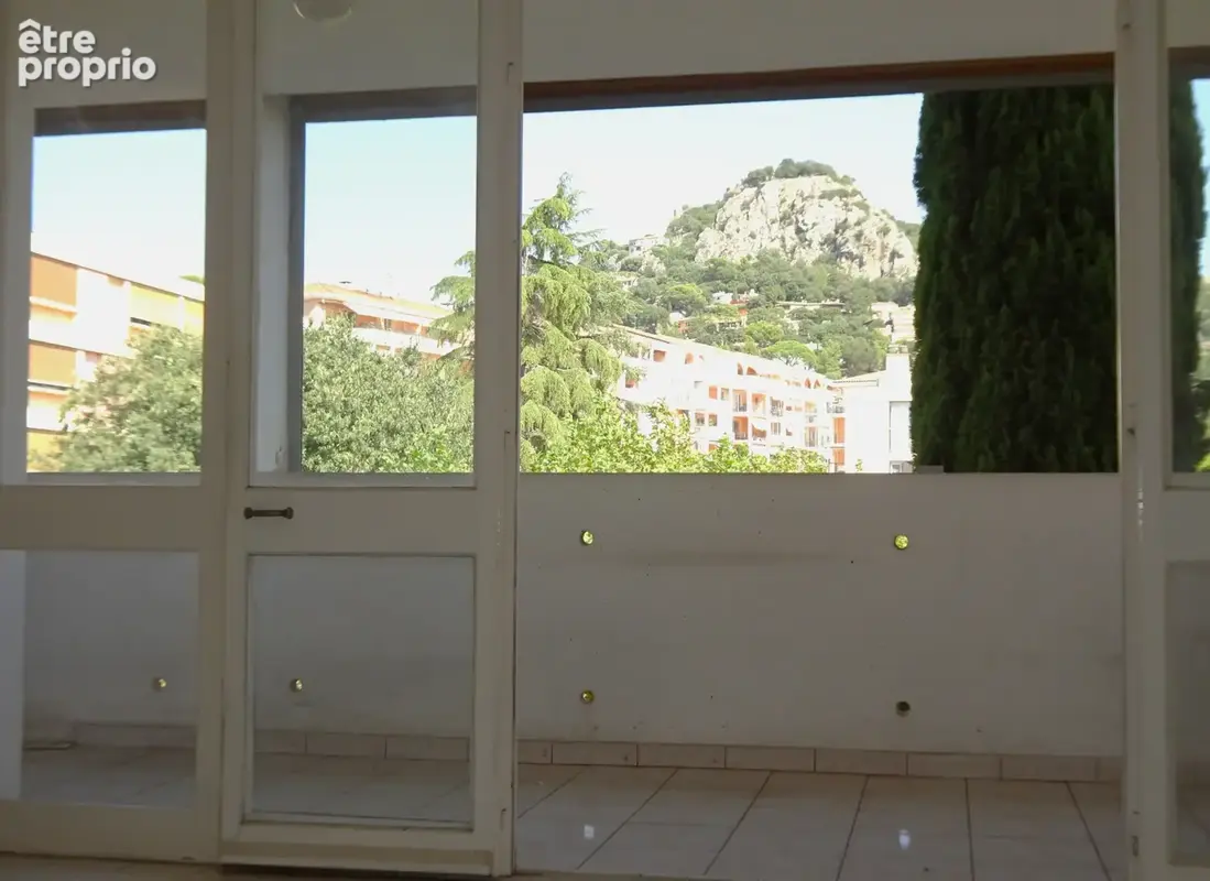 Grand appartement avec travaux - photo 3