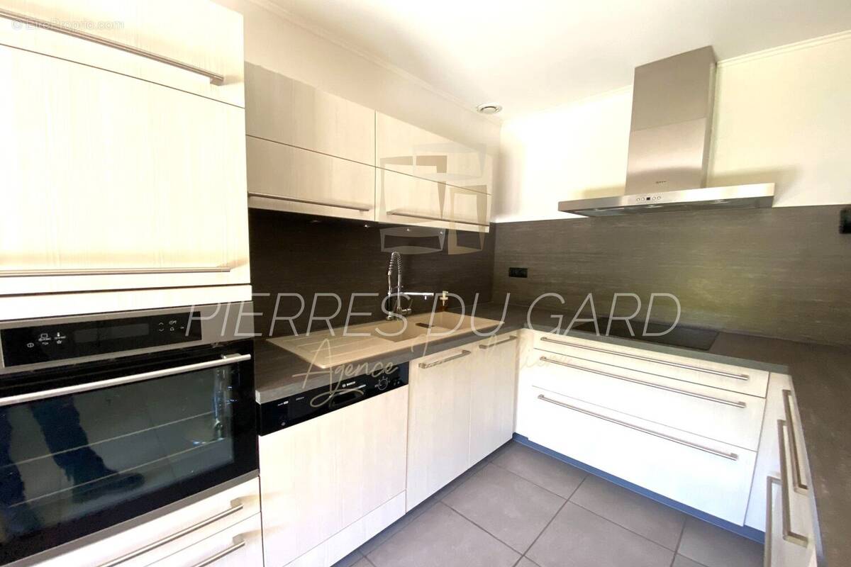 Maison à BAGNOLS-SUR-CEZE