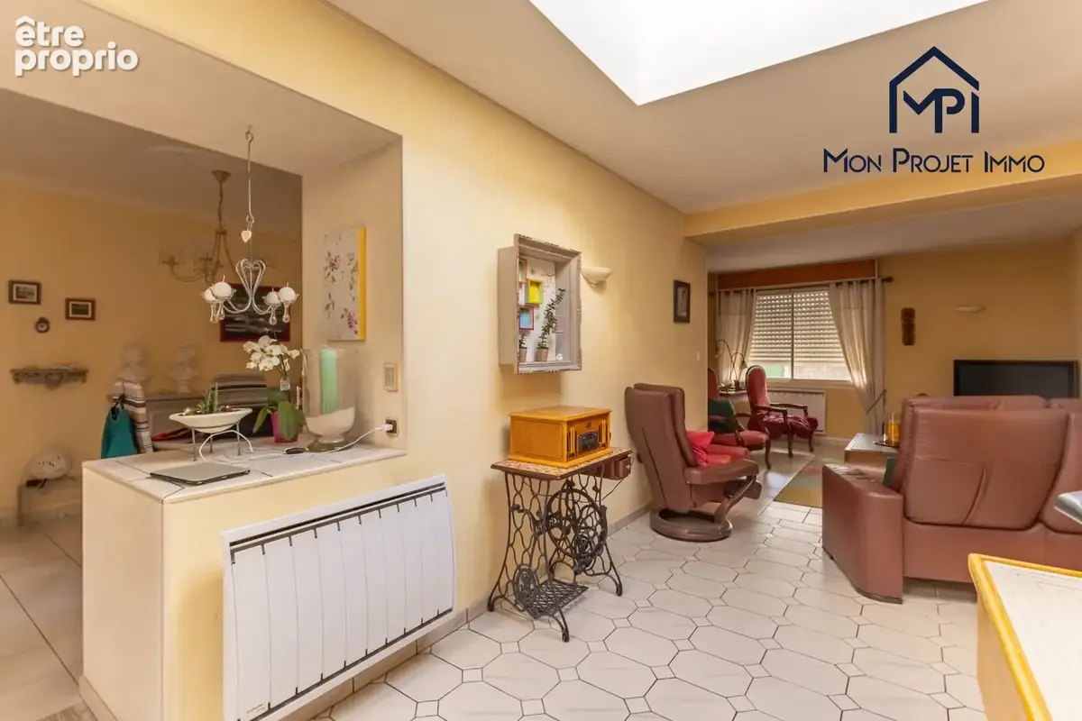 Maison 156 m² à Montsurs  - photo 5