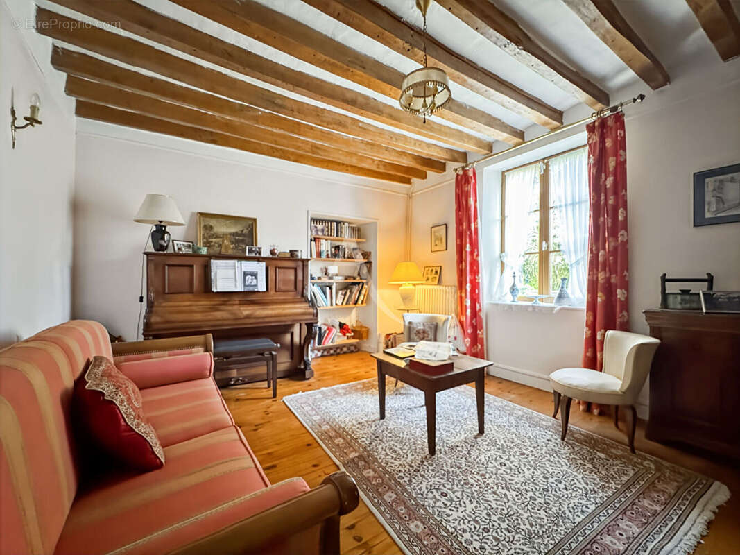 Maison à ETAMPES