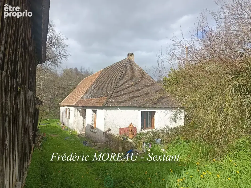 Ensemble immobilier à rénover intégralement au milieu de la nature. - photo 8